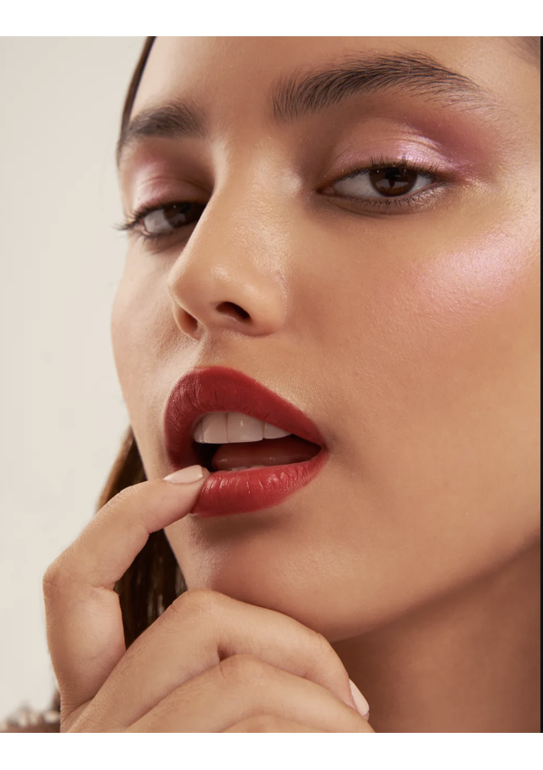 Hyaluronic Creamy Lipstick  602 Garnet Start 4 ml